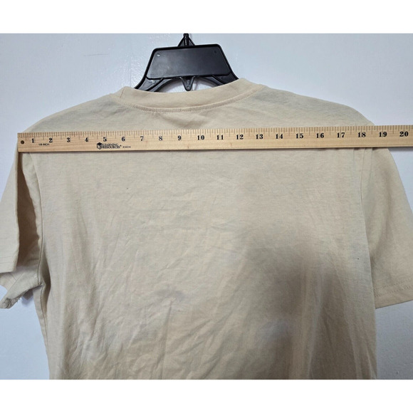 Stranger Things Friends Don’t Lie Shirt SZ L Khaki - Picture 8 of 8